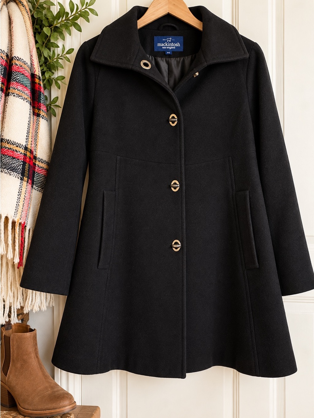 Mackintosh Black Wool-Blend Pea Coat with Gold-Tone Buttons